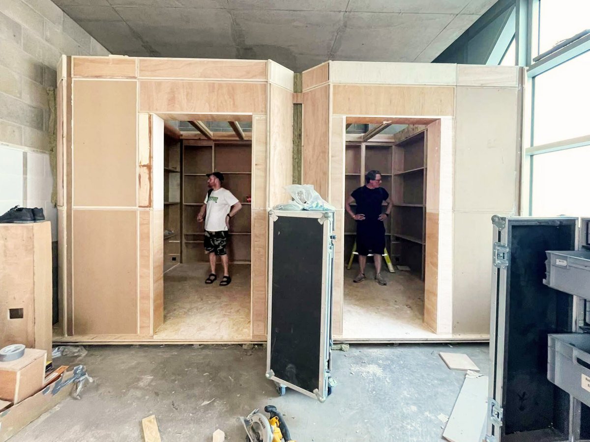 brainaudionews's tweet photo. "The question is, where's my Big Mouth Billy Bass Singing Fish Plaque going to go?"
#BrainAudio #fitout #studiodevelopment #studiobuilt #musicproduction #musiccomposition #sounddesign #audioproduction https://t.co/OHRO4VzyGp