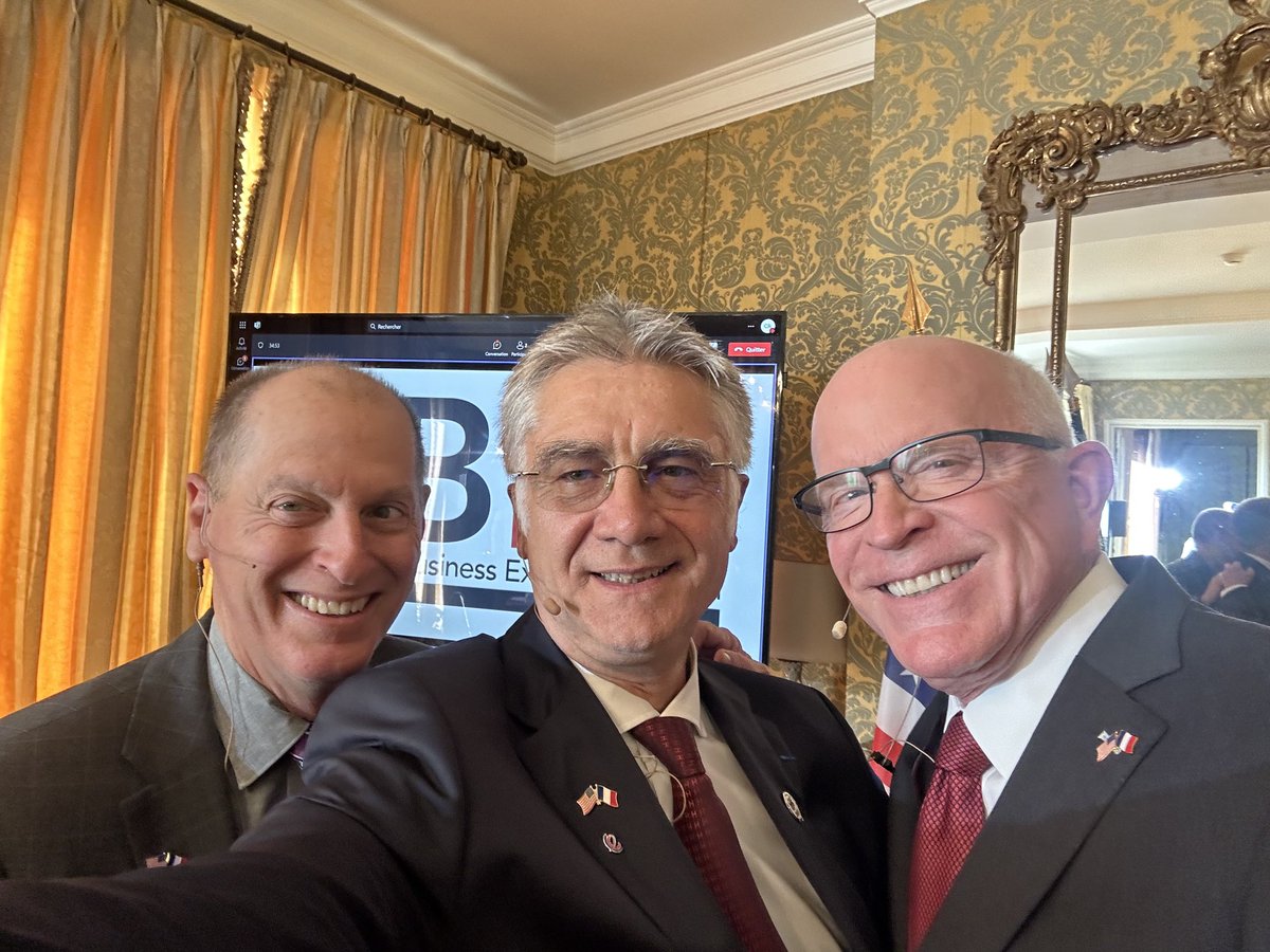 Revgigi's tweet photo. Duplex Washington DC & Paris GBEF #EDGEseries @GaryShapiro @DonU9802 kickoff speech https://t.co/HfmKIglhaJ