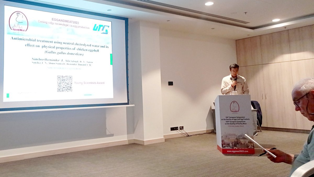 UT_Corregidora's tweet photo. Estudiante de la UTC participa en Simposio Europeo de Alimentos en Polonia
#OrgullosamenteUTC #SEDEQ #Internacionalización #Contigo #SiguienteNivel #Educación #SomosUTC
https://t.co/CV4JE1Gal5
@sotoobregon @RobertSosaP https://t.co/KOGvDBDWR0