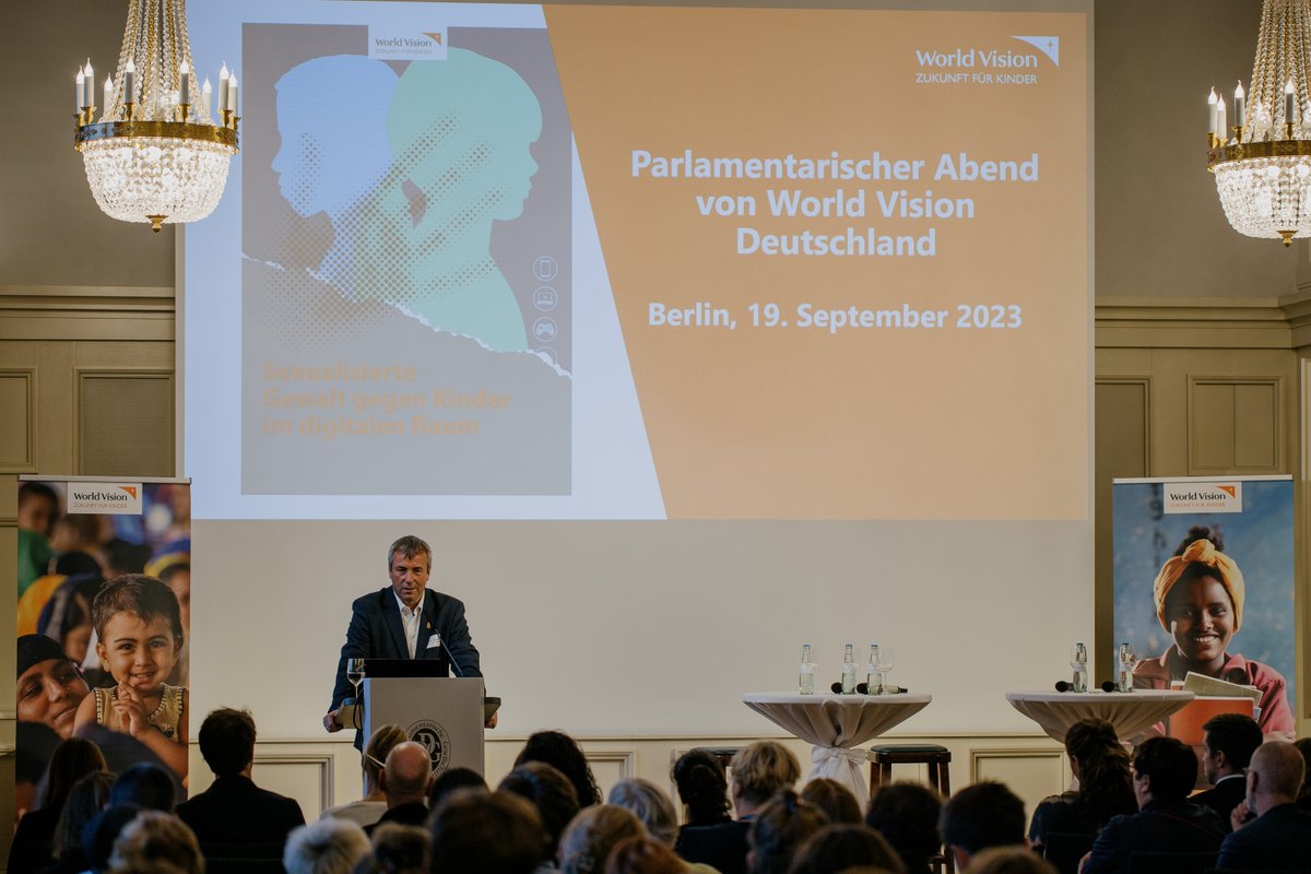 On Tuesday were honoured to be invited to speak at the #ParliamentaryEvening in Berlin hosted by @WorldVisionDe during which their newest study on 'Sexual Violence against children in the digital space'. was presented. Thank you for inviting us! #SafetyTech #OnlineSafety
