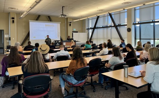 CONGRATS to the UNLV Fostering Scholars Program and the TMCC Fostering College Success Program on very successful September events that provided our students who have experienced foster care and our community partners with valuable resources and community-building opportunities!