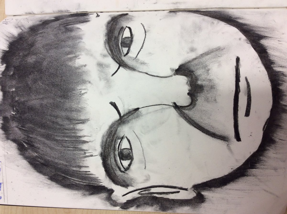 StPhilipsY6C's tweet photo. Y6 have been using charcoal to draw portraits in the style of Käthe Kollwitz. Her work depicts the effects of poverty, hunger and war on the working class. #teamstphilips @StPhilipCEAP @StPhilipsY3A https://t.co/L8Epv39TRw