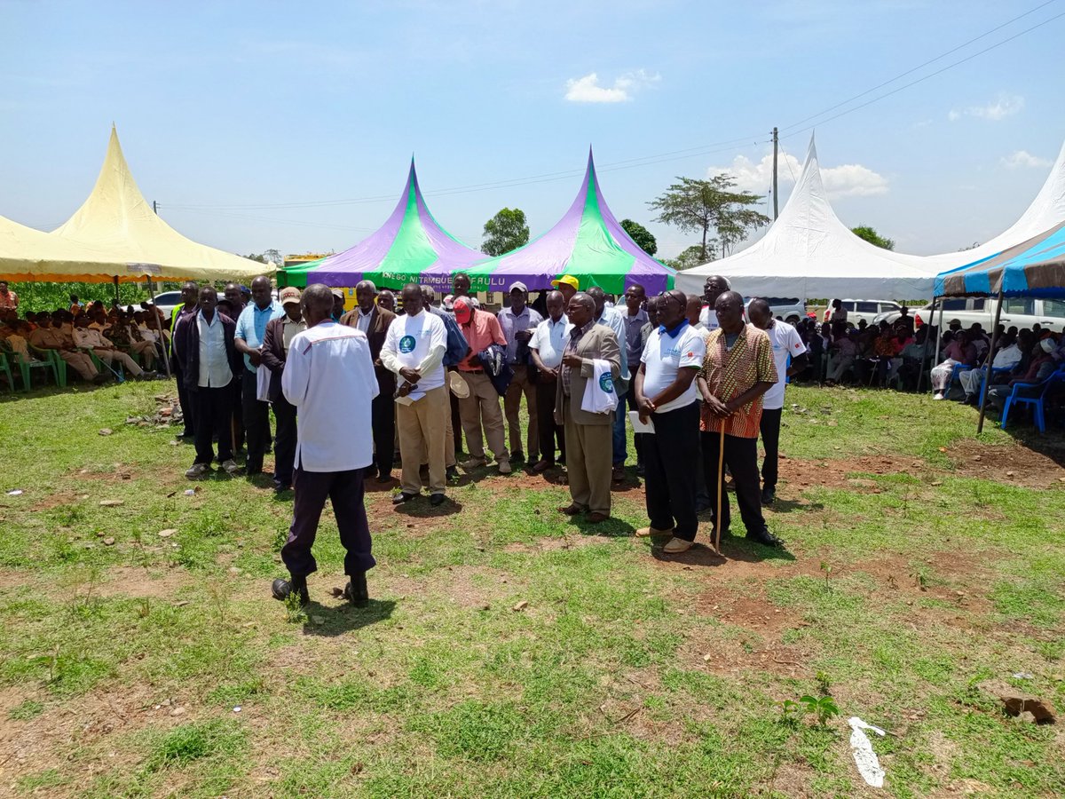 KASH_updates's tweet photo. @KASH_Updates Commemorating International Peace Day through the support of @SwedeninKE, @UNDPKenyaat at Kasporok Chief Camp.#Letpeacewin #AmaniMilele #AmaniKwaGround #AmaniPamoja Actions for Peace: Our Ambition for the #Global Goals https://t.co/OOwx8tTFyI