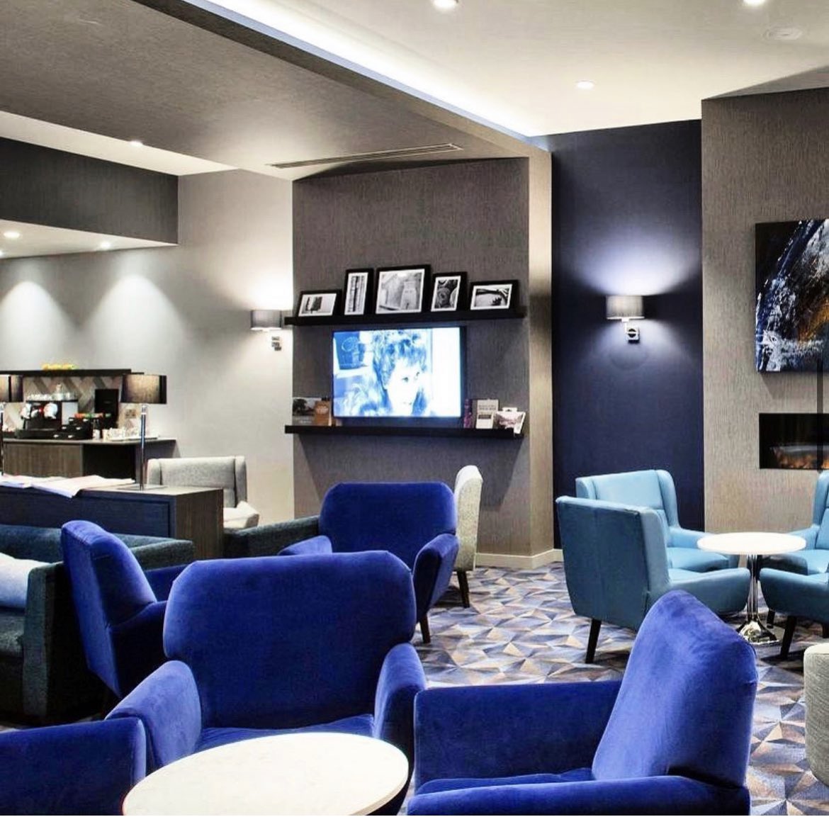 cpaberdeenABZ's tweet photo. Looking to switch off after a long day?

Join us in our bar and lounge, the perfect place to eat, drink and chill out 👌

#longday #unwind https://t.co/GXFNEuxayO