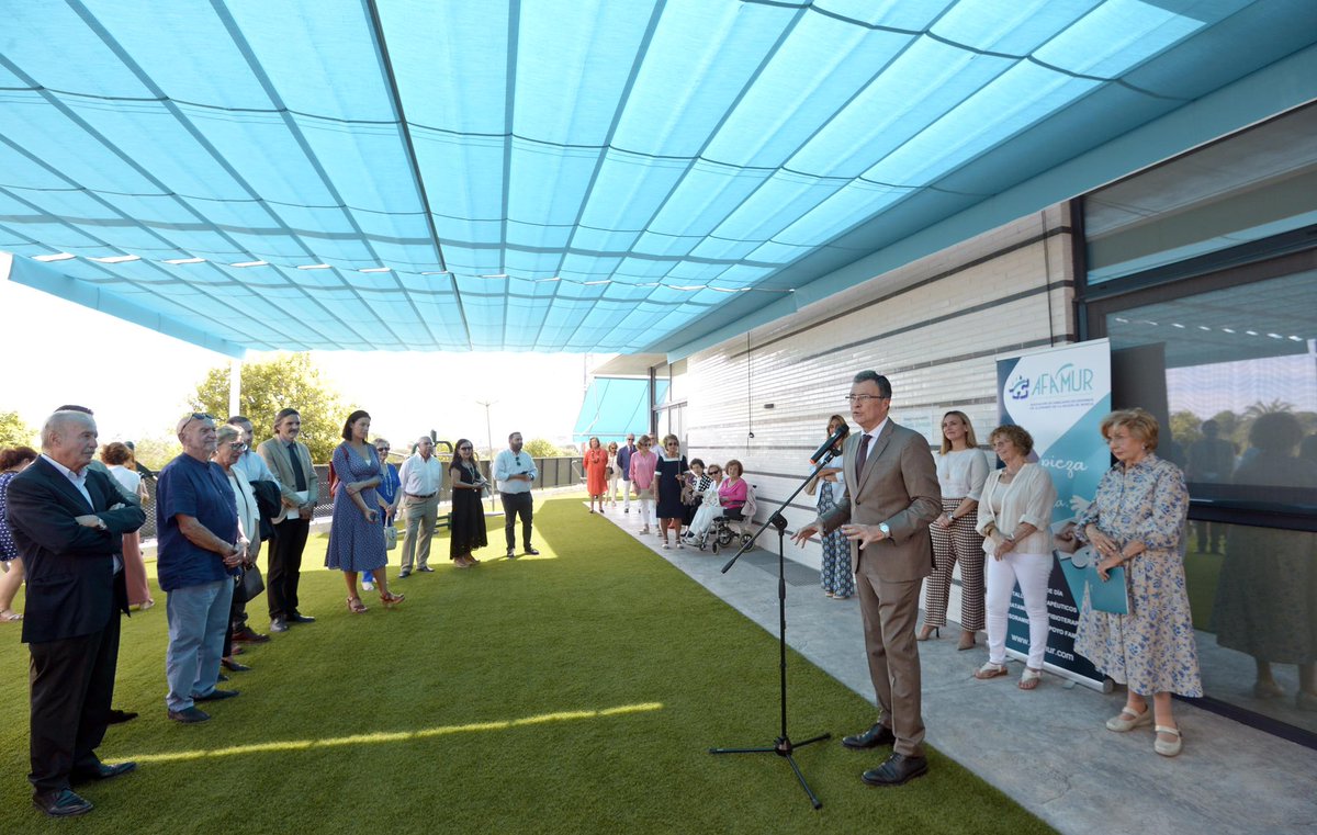 Ballesta_Murcia's tweet image. Hoy es el #DíaMundialdelAlzhéimer

@AFAMUR inaugura el parque biosaludable ‘Gloria Alemán’ en su Centro de Día de El Puntal

Espacio fruto del trabajo de la presidenta de la asociación y la solidaridad de la @FundacionGmp, cuya presidenta da nombre a estas nuevas instalaciones
