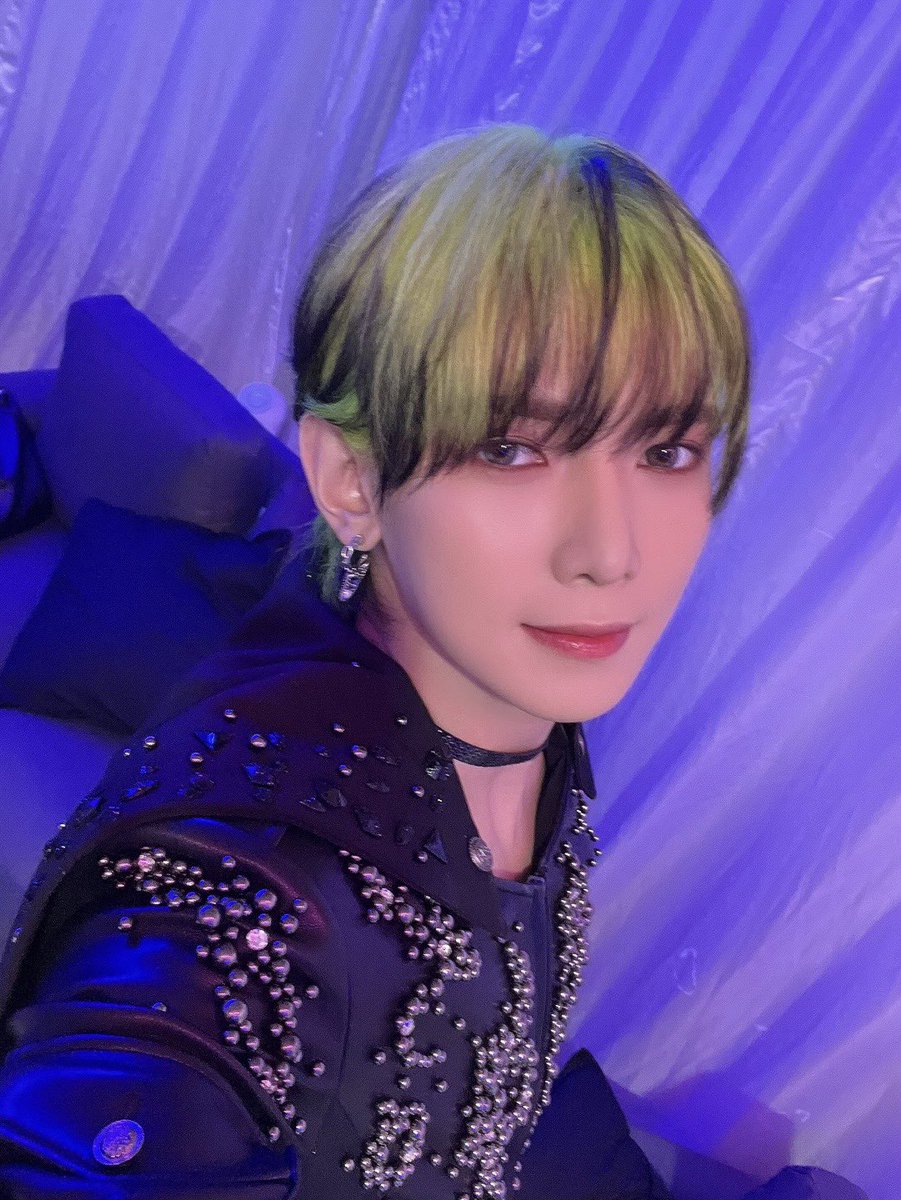 iconicmingi's tweet photo. Namoradinhos que combinam até no cabelo 

#YEOSANG #AtinySelcaDay #ATSD @ATEEZofficial #여상 https://t.co/9X11iNFndM