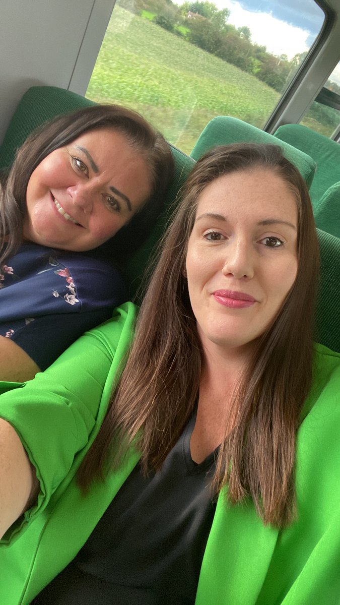 brinathomas's tweet photo. @Josiestweet  we are on our way - looking forward to seeing you this evening @loosewomen https://t.co/maJFYYYsEG
