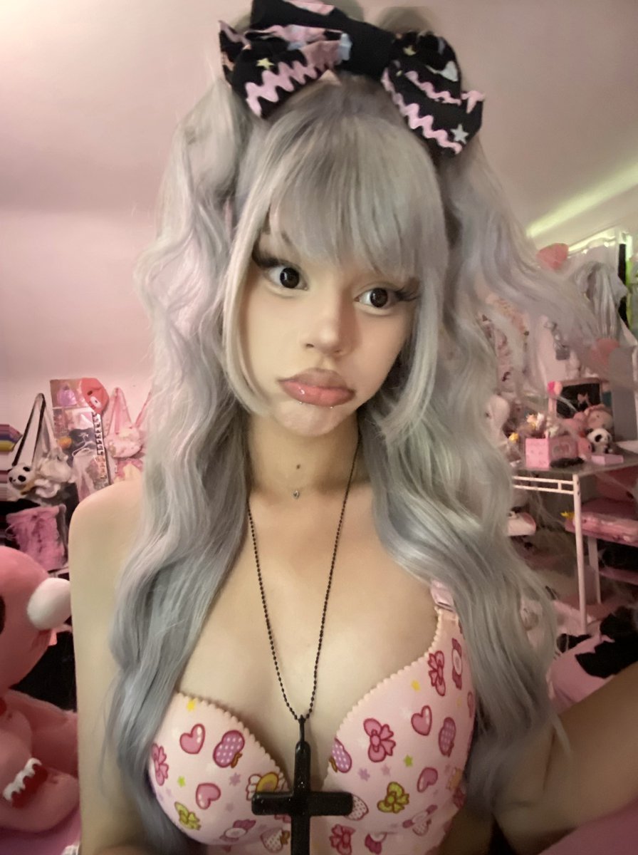 paymeiko's tweet photo. heaven looks like submitting &amp; giving me everything ur worth financially 🎀･ﾟ’☆
━━━━━━━♡♡━━━━━━━
financialdomination femdom findomme https://t.co/28buUDyWzi