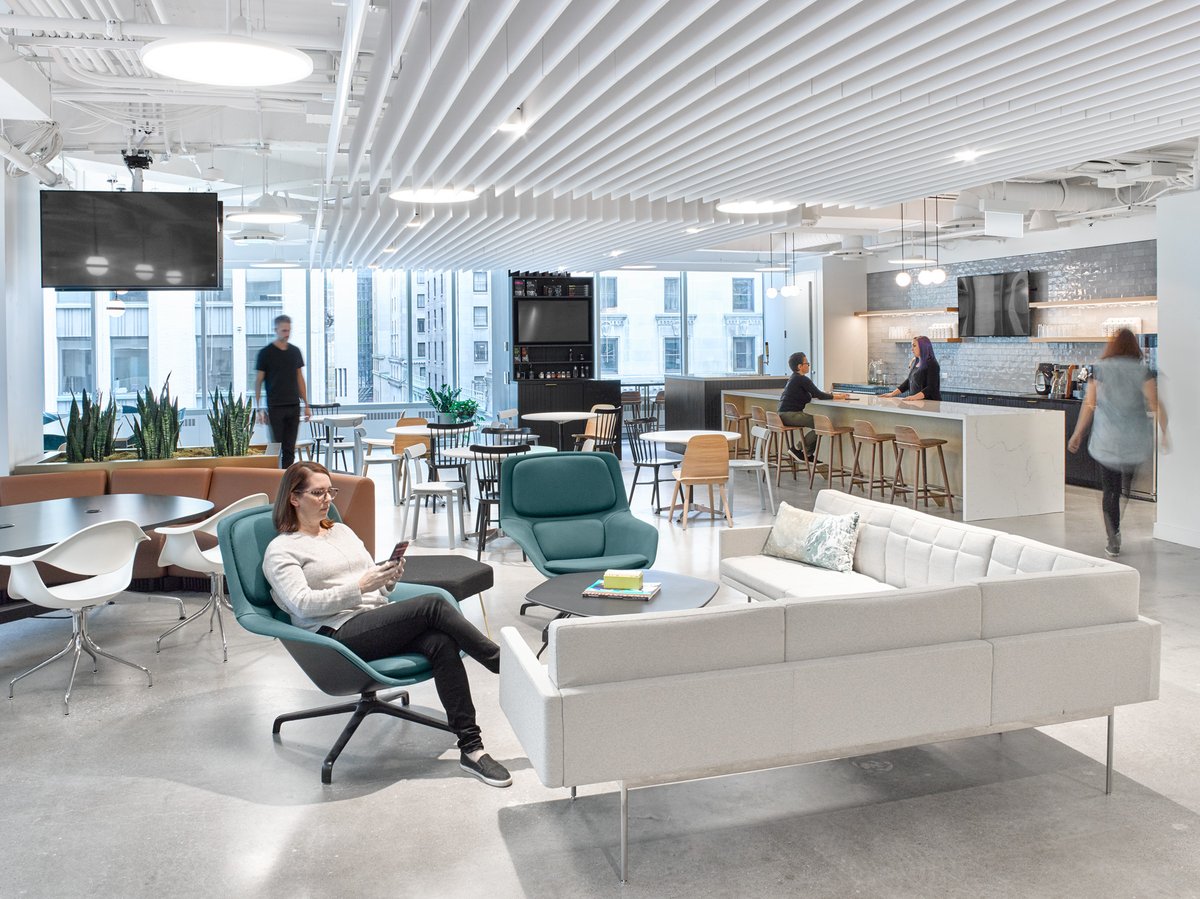 pentacongroup's tweet photo. .@dentsu_global's Canadian HQ, designed by @RCA_tweets, consolidated their 16 independent advertising agencies into one central location at @OxfordPropGroup’s #OneUniversity. We're delighted to have managed #construction for this 80,000 sf workplace! More: https://t.co/j6guUhNdDg https://t.co/N8SjJSx2et
