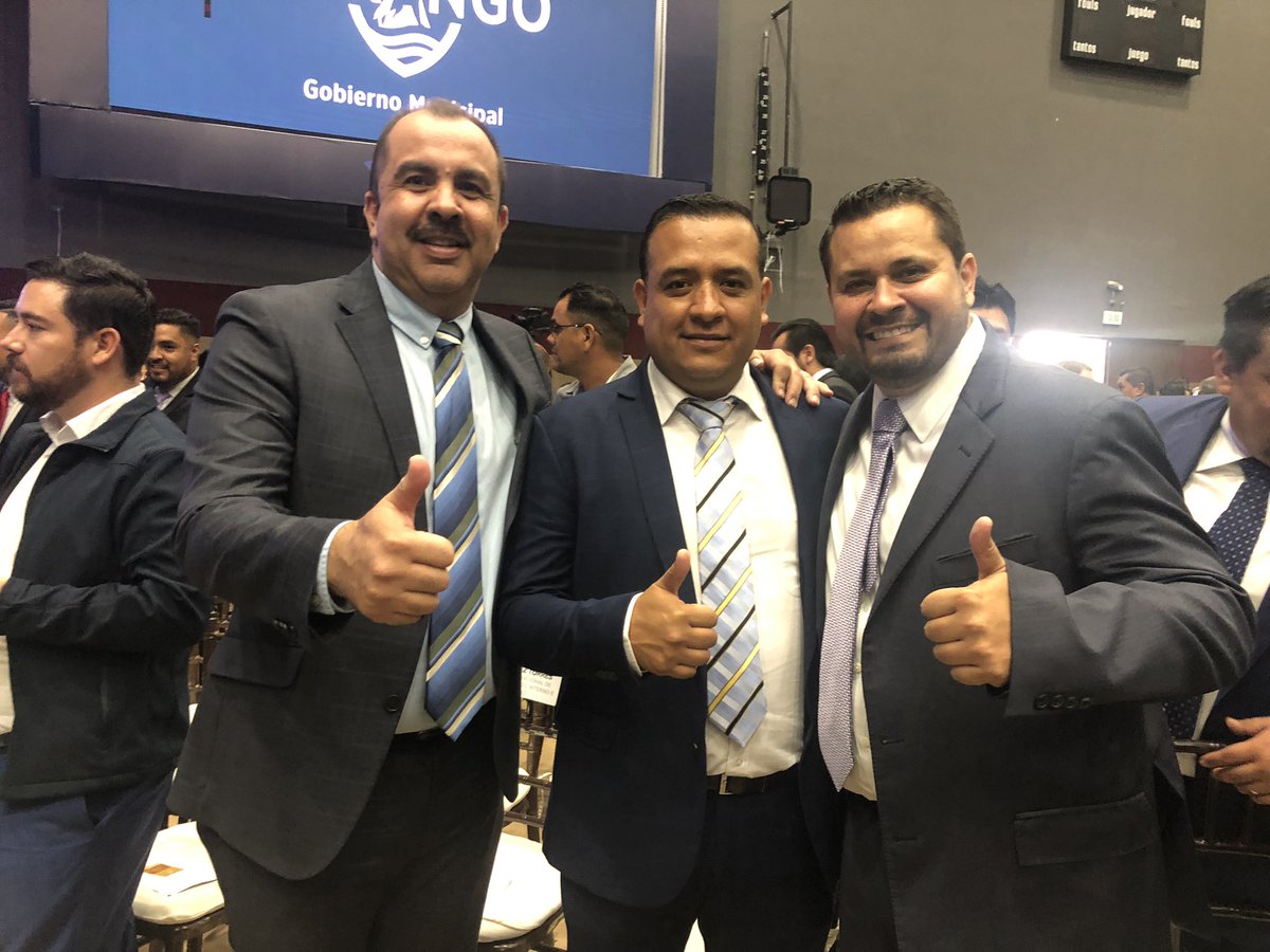 Oscar Chávez tweet media