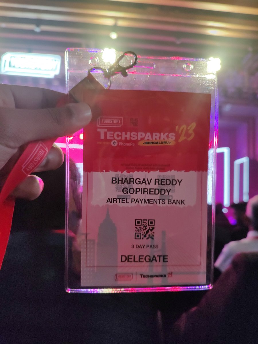 bhargav06's tweet photo. Day 1 Techsparks
My personal favorite 3 sessions of the day. @SharmaShradha, @bhash
and @warikoo. Throughly enjoyed them and they were very inspiring. 
#TechSparks2023 https://t.co/IIjegb9ZUa