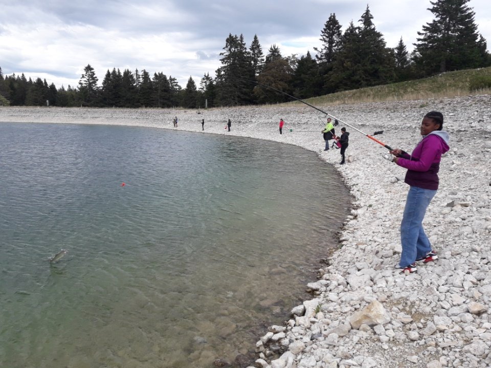 2eme jour d'activité pour le séjour d'intégration 6e du <a href="/ClgDiderot/">Collège Diderot</a> <a href="/diderot25/">RéseauDiderot25</a> <a href="/acbesancon/">Académie de Besançon</a> 
Randonnée ⛰️, pêche 🎣, visite d'une fromagerie🧀, visite d'une ferme🐄, course d'orientation 🌲🌳. Encore un beau programme pour nos élèves qui ont bien profité de cette journée 😀