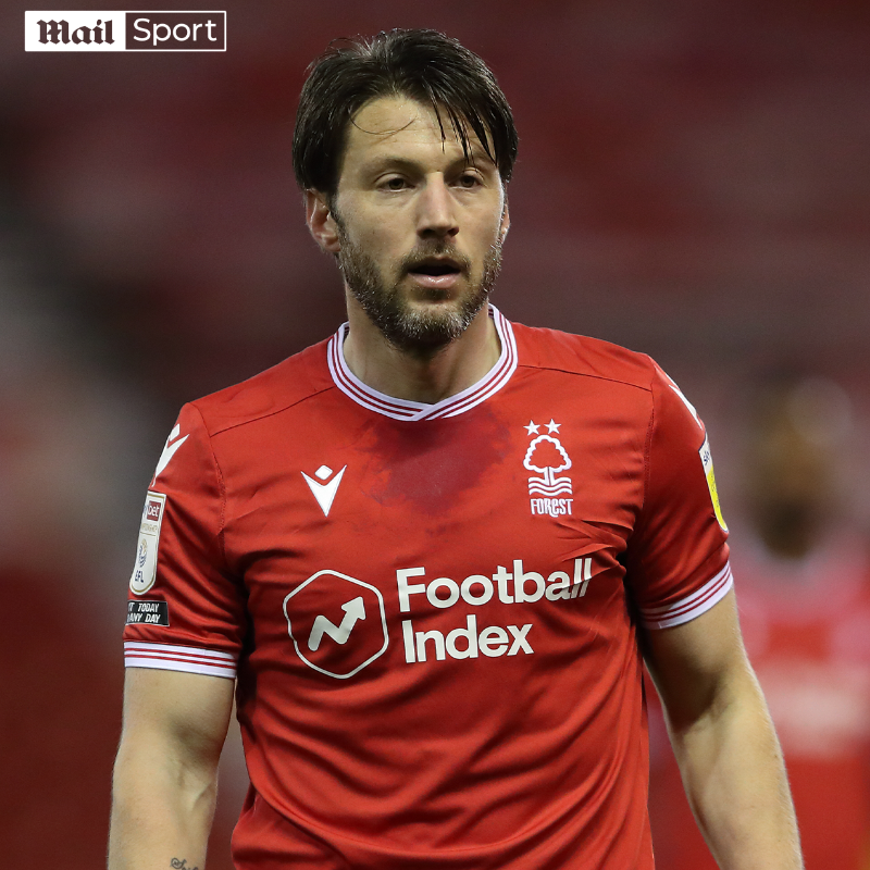 MailSport's tweet photo. Harry Arter is REFUSING to terminate his £40k-per-week Nottingham Forest contract despite not playing for two years 🤯