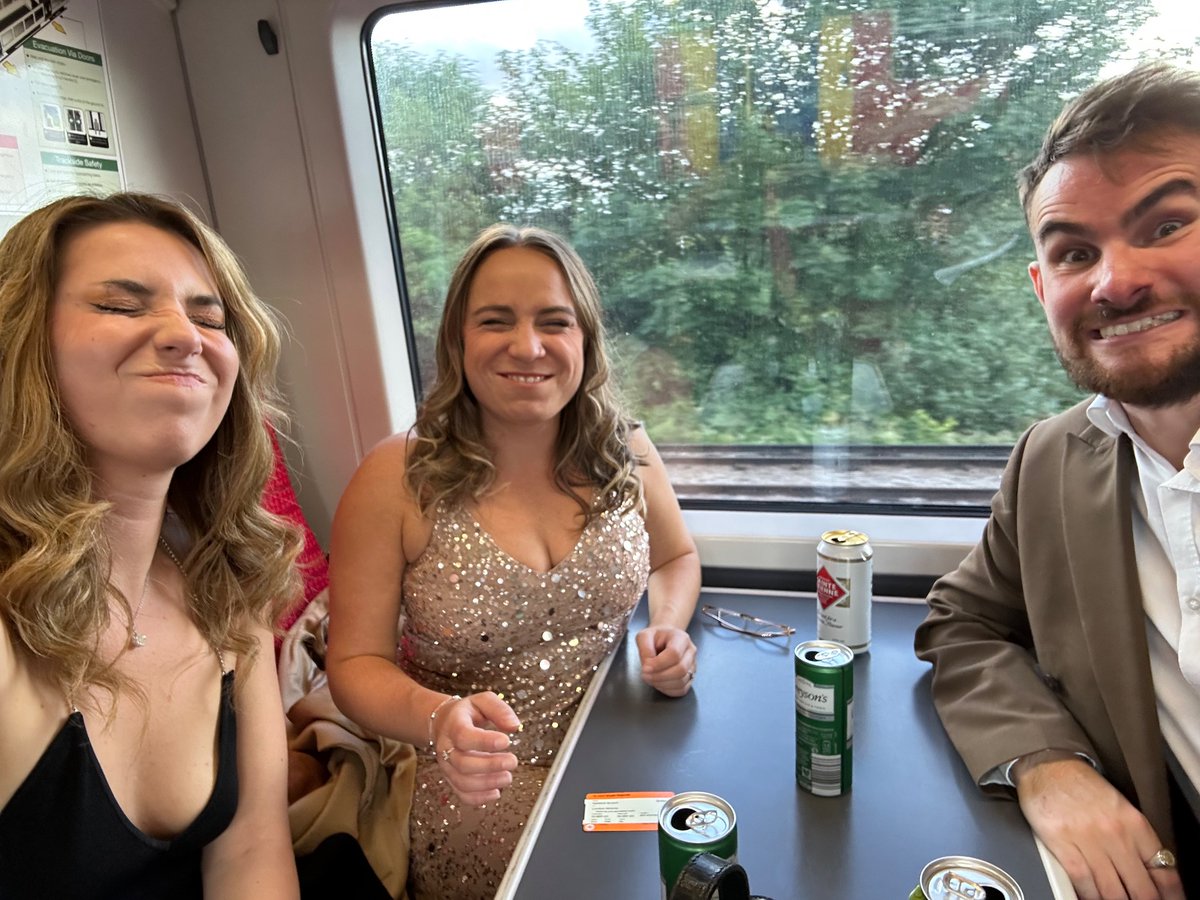 Look out #UKAgencyAwards the Arkenauts and @jointliving are coming to get you! Wish us luck! #awardsnight #proudfounder #adawards #marketingawards