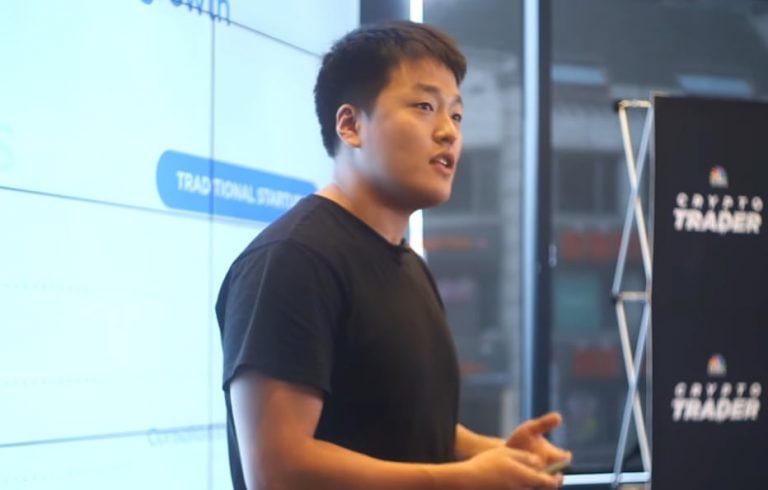 Crypto_PB's tweet photo. Do Kwon's highly-anticipated release shouldn't pump the $LUNA price. Our man truly deserves time with his family to recover.

But it will pump the $LUNA price.
I wonder what price move you guys are expecting from the upcoming news. https://t.co/s4HYlxijzF