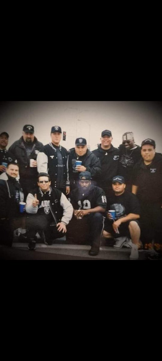 Man19Raider's tweet photo. @RNR920AM @ClayBakerRadio @VinnyBonsignore @lindseybrown35 @jimwexell @casekeefer @LasVegasSun @Raiders @LVSportsNetwork Shouts out to @R8r66 for the #Respect maaaaaaaaaan FRFRFR... tougher week for some, than others. π―ππΎπ€β οΈπ #GodsRest BlackHole Rob Rivera and BlackHole Dave Manzo; who passed just before. #Never4Gotten #TBH4LIFE #RaiderOath ππΎπ½ #GrowingThruItAll π https://t.co/mRA7e0yYym