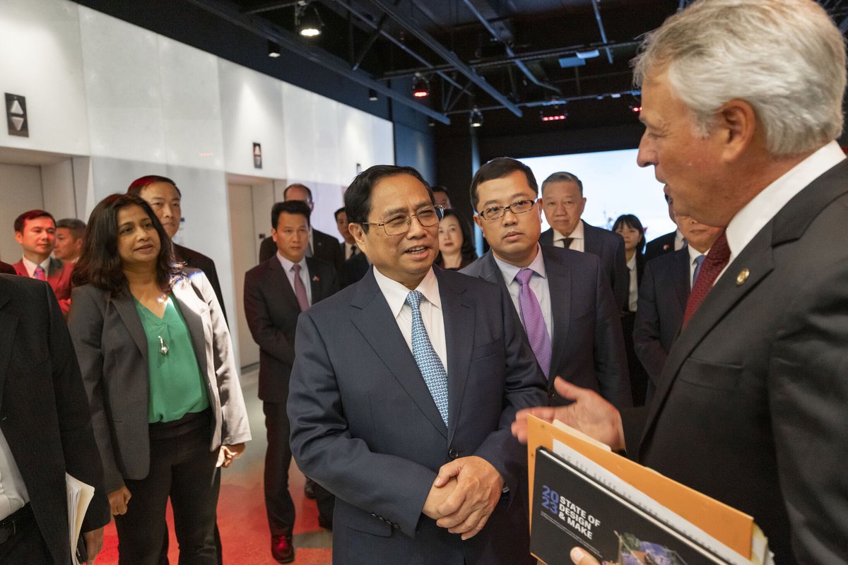 Autodesk tweet media