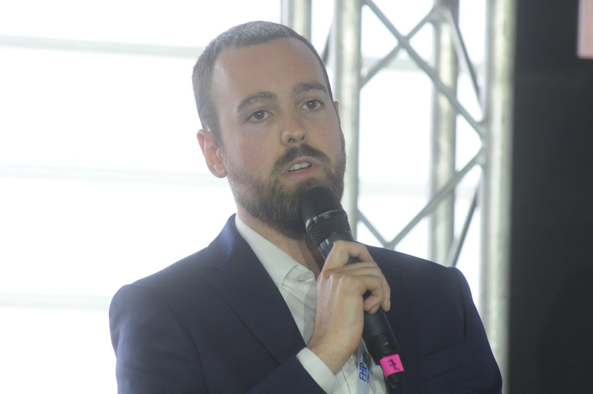 🔴 [LIVE] #RencontresFHP2023
 
« L’EP s’intéresse aux interactions vécues au cours du parcours du patient. Cela va au-delà de l’accueil et le confort. Comprendre l’expérience du patient permet d’améliorer les parcours et les organisations.

L’analyse des verbatims donne des