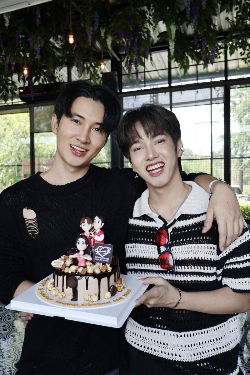 cws_xx's tweet photo. 🎂🥰 . #chokunwachirawich  #stampc4  #stamppornwasin  #borntobeytheseries https://t.co/Fx8k2MEi4j