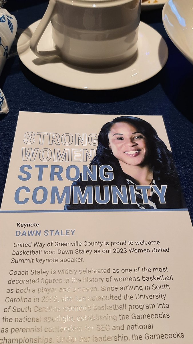 GvilleEarlyCol's tweet photo. Thanks to OnTrack Greenville and the United Way for making today possible...  excited to share this time with two exceptional young leaders...#GreenvilleWomenUnited https://t.co/z6OdHdStEl