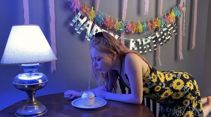 What did I wish for? 🎂🎁🎉 https://t.co/9pyRusjEfb