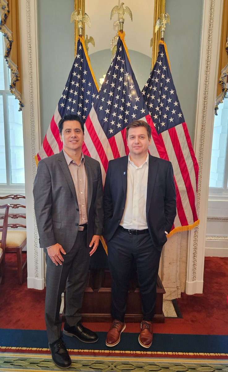 It’s always great for @BaguioNate and @BrianJRobb with @LionElectricCo to connect with #electrification champions and the National Association of Manufacturers during  @IMA_Today’s Lobby Day in D.C. @SenatorDurbin @SenDuckworth @RepLaHood #MadeinAmerica