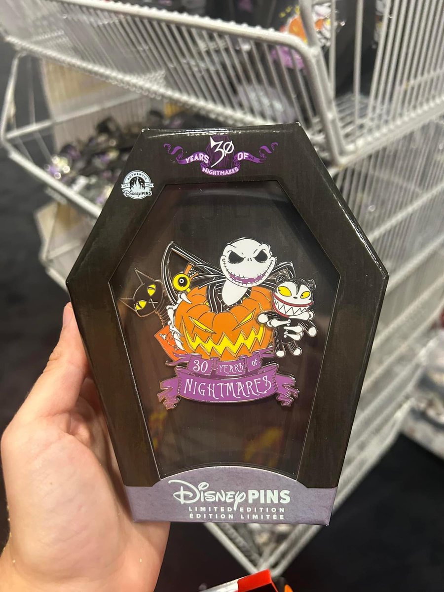 ShopMouseToGo's tweet image. Pin update. Shipping
starts at 4.50.
Please message for ordering or with special requests. #disneypins