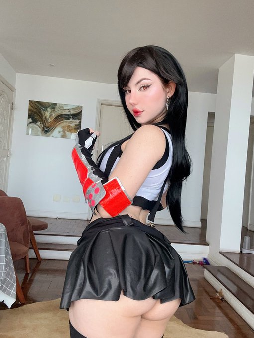 More Tifa from Final Fantasy ❤️✨ https://t.co/ysNzmjw55d<a href="/tag/barbiemovie"class="tags"><span>#barbiemovie</span></a>