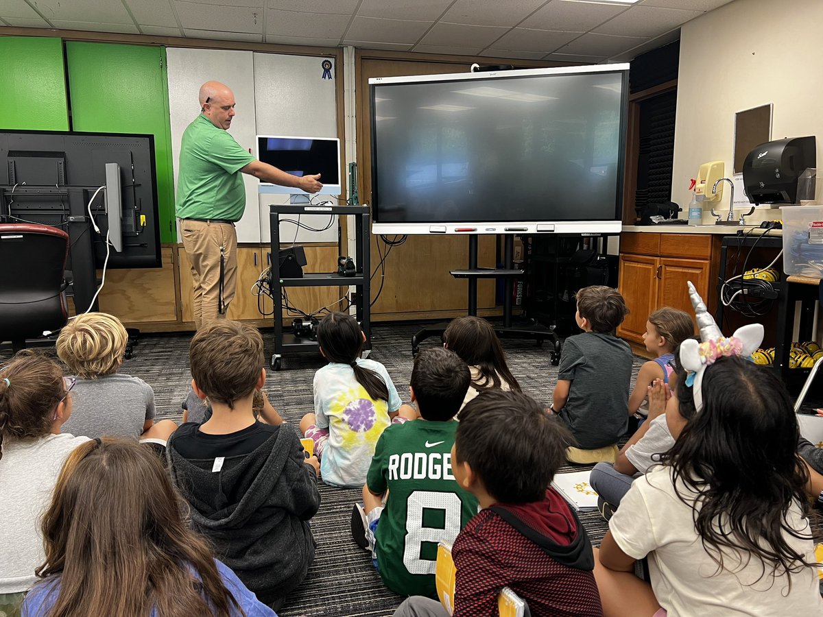 Delia Luciano tweet media