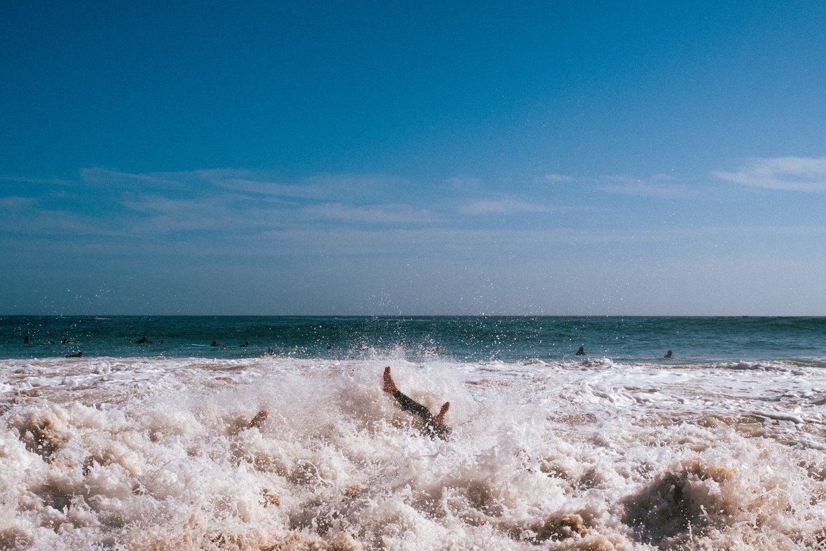 Surf at Praia do Beliche, Portugal 🏄🏽‍♀️
Shot with FujifilmX100V