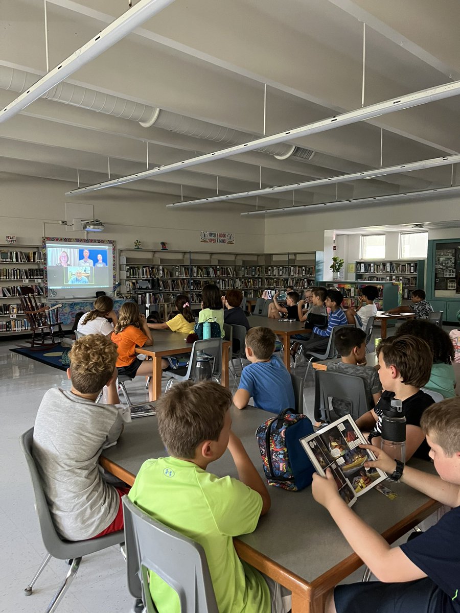 HCLithiaSprings's tweet photo. Enjoying a virtual author visit by Pam Munoz Ryan!! Thank you! #solimar @VanAyresHCPS @HillsboroughSch @hubofschool https://t.co/qy8LnZTvfb