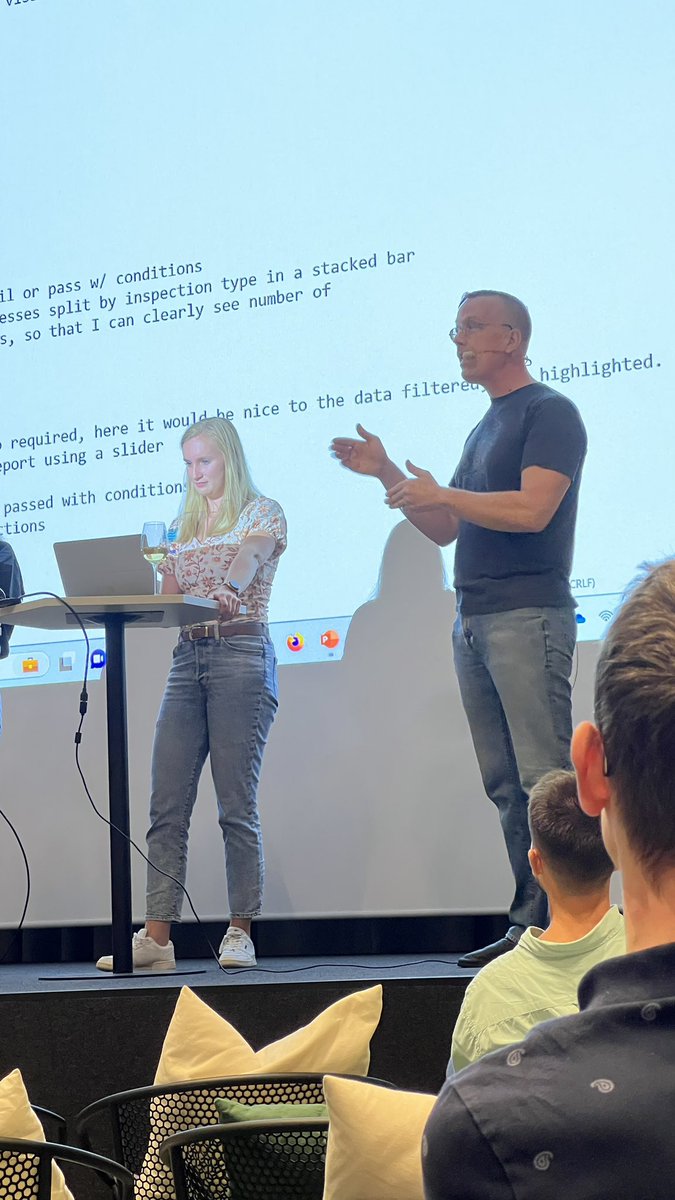 <a href="/OdetaJan/">Odeta Jankaitienė</a> And now <a href="/PaulienvanEijk/">Paulien</a> shows how to be a real #PowerBI professional! Just bring your wine on stage 😂