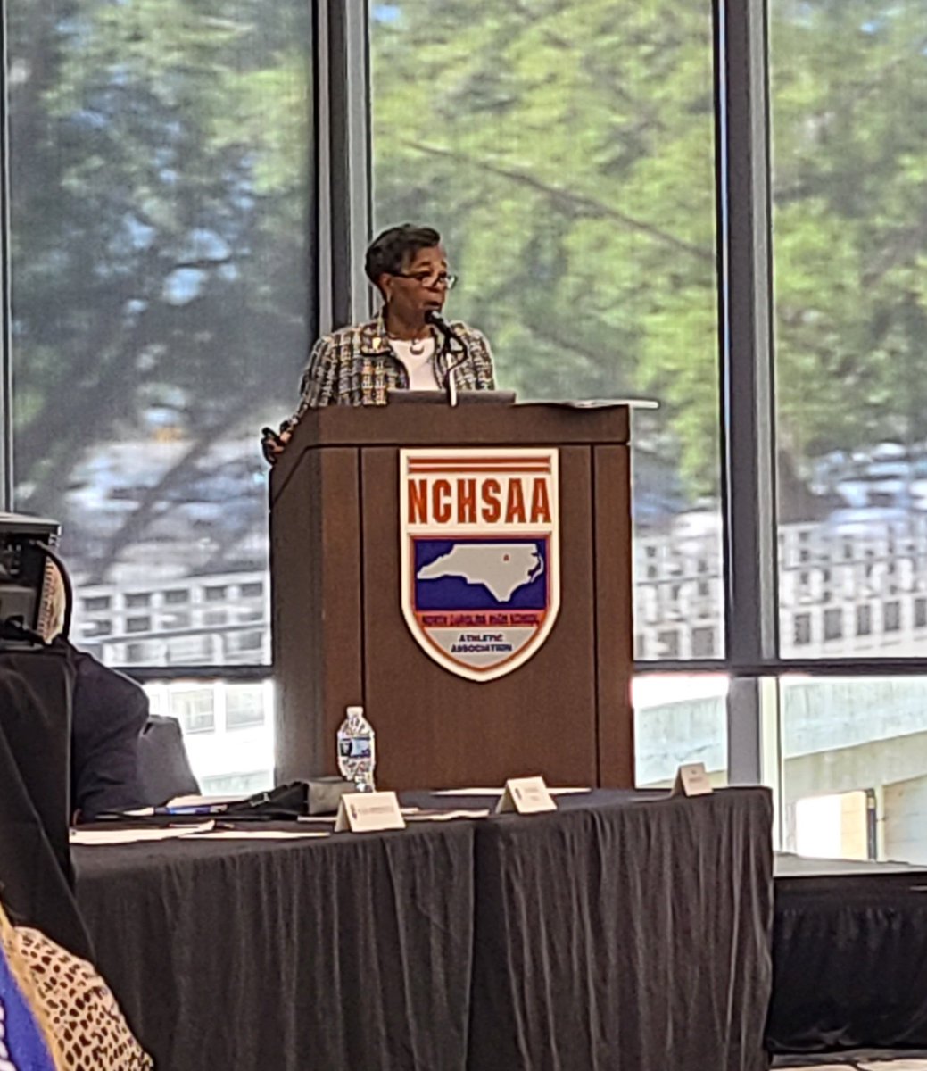 DrAaronAllen1's tweet photo. It was a great Monday morning spent in Charlotte with the @NCHSAA at our Regional meeting. Glad to celebrate the overall athletic successes of @athleticselhs 
Thanks to all in the NCHSAA for advocating for out student athletes each day.  
@NC_LCS 
@ELCoachMatile https://t.co/2EuD3QmY27