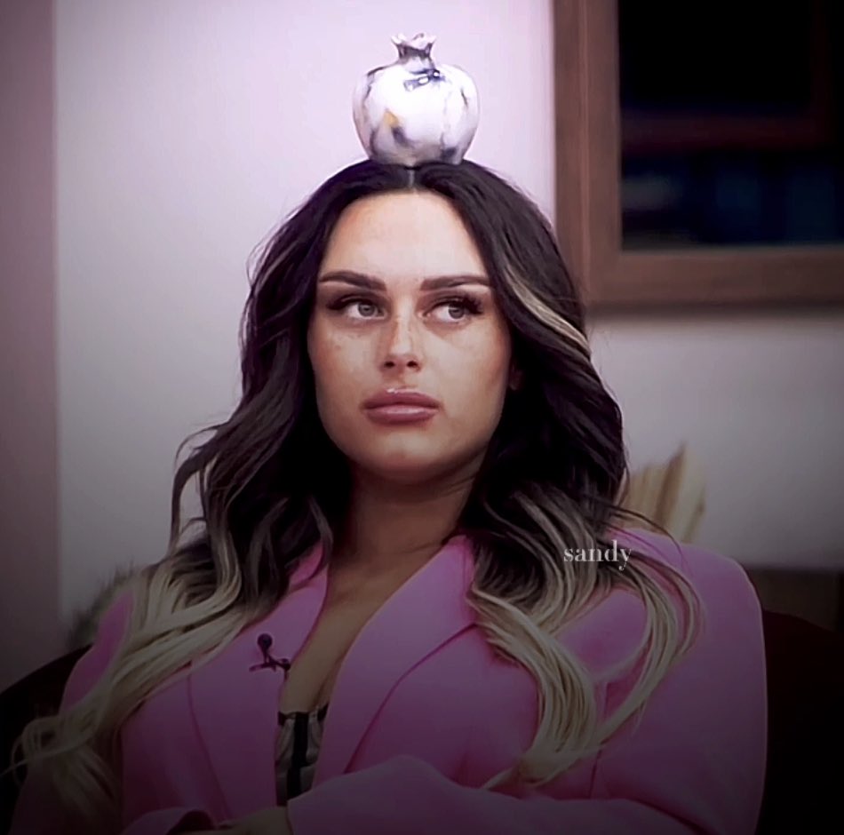 Tüm sezonu vatkalarında taşımaktan fıtık oldun,her gün bize harika kaoslar tattırdın o programda asla lafını kimseden esirgemedin bizlere harika bi örnek oldun bize yaşattığın her şey için teşekkür ederiz seni çooook seviyoruz her şeyin en iyisini hak ediyorsun💞🫂🫶🏻