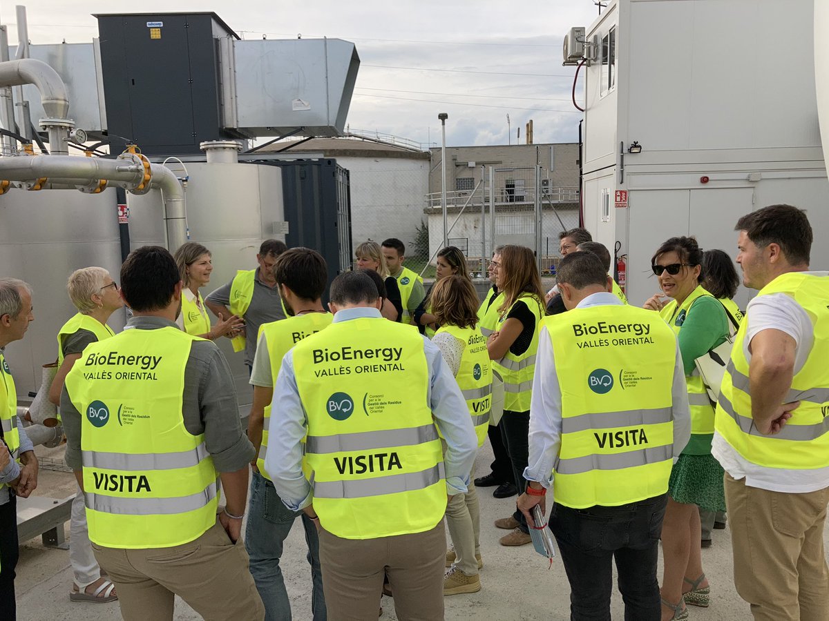 cresidusvo's tweet photo. Després els membres del Consell Plenari del @cresidusvo han visitat les obres d’ampliació i millora de la planta de digestió anaeròbica i de compostatge #bioenergyvo #biovo https://t.co/JsKtHigflC
