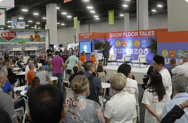 JFedEvolio's tweet photo. Pet pros flock to @Superzoo @TSNN https://t.co/VaZtVg6ZCJ https://t.co/yYf4cy98Gj