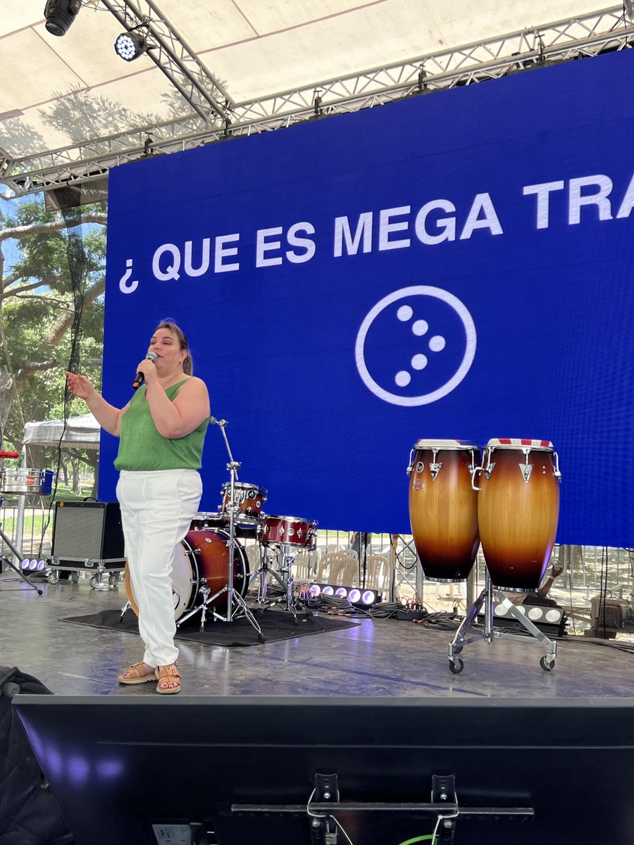 Heroes_Fest's tweet photo. 🌍En la conferencia de Katya Mendizábal nos comparte su brillante emprendimiento @MegaTravel_MX en #HéroesFestCaribe  2023.👏⁣
Su trayecto de 8 años nos inspira para crecer, aprender y potenciar cada día. 💪
#UnaVainaBacana #JusticiaEconómica  ⁣
@MincomercioCo @hernanceballosg https://t.co/Ddbum4k8NW