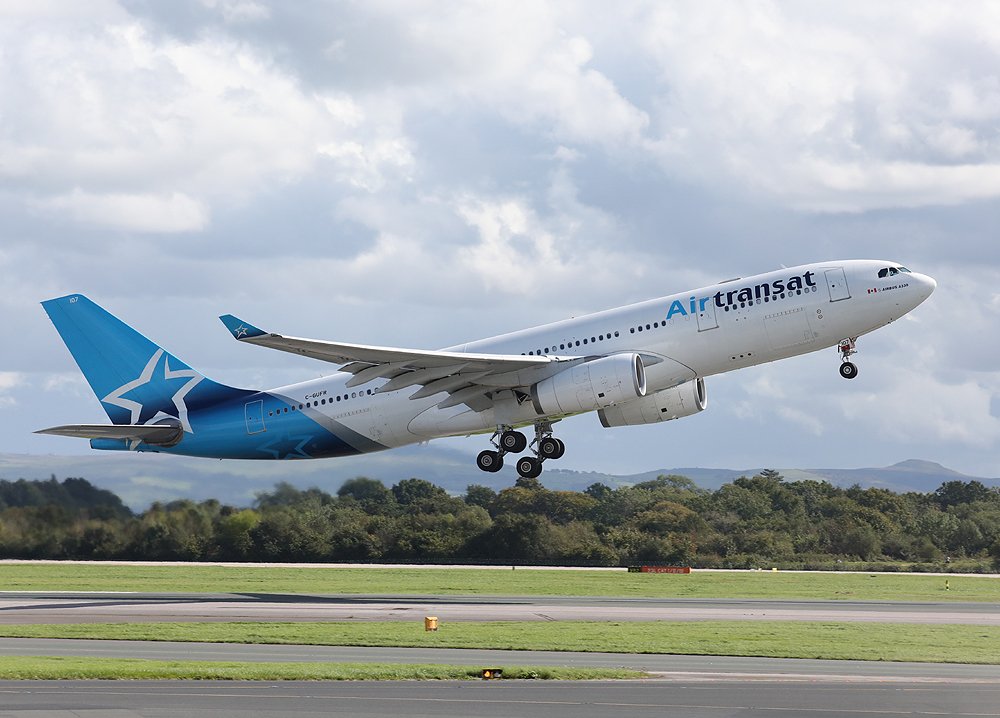 Air Transat A330 C-GUFR rotating from Manchester 21/09/23.
#avgeek #aviationphotography 
#avgeeks #aviation #aviationgeeks