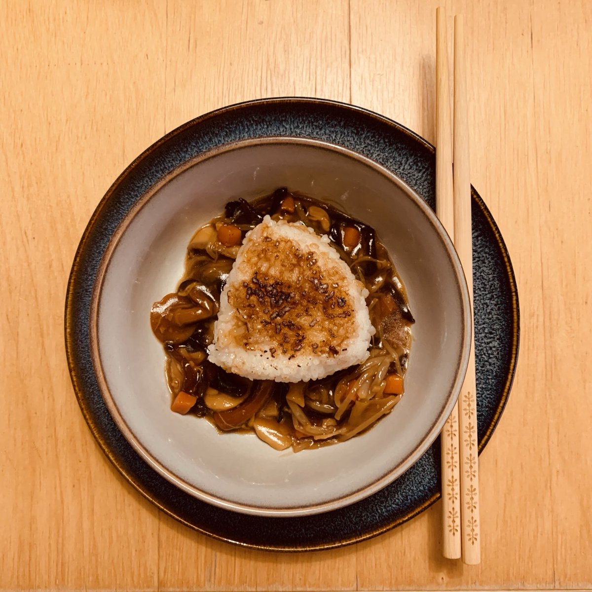 Heute: Gebratene Nigiri mit Pilz-Bambus-Teriaki-Gemüse 🍙