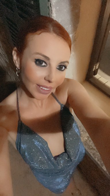 Hi, love, I'm connected now in my 📲  chat for sexting 🔥  dick rating 🍆  or 📹  video calls right now. you