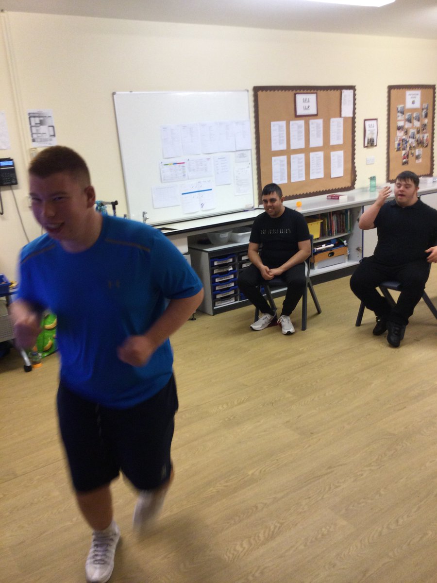Kelford6Form's tweet photo. As part of National Fitness Day we did some keep fit challenges in class https://t.co/9UBTkU25Jn