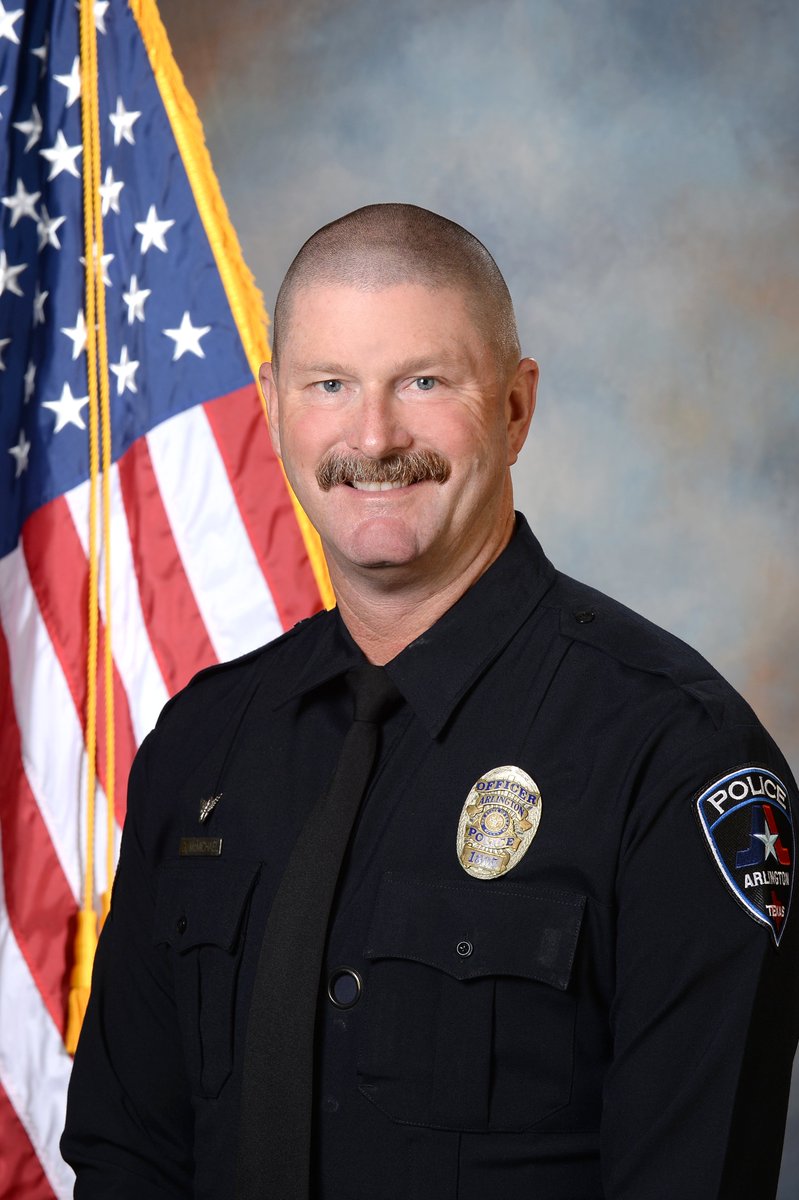 ArlingtonPD's tweet photo. Here is Officer McMichael's official APD portrait. 

Our hearts are with his family, his friends, his Motorcycle Unit family, and all of his brothers and sisters in blue 💙💙💙

#ArlingtonTX #NeverForgotten https://t.co/THDgHDSzAa