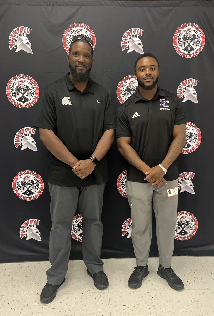 #SouthridgeFootball Appreciate @BlueHoseFtball Presbyterian University @Coach_Wilson22 stopping in evaluating our students athletes #Blessed #RidgeUp #305