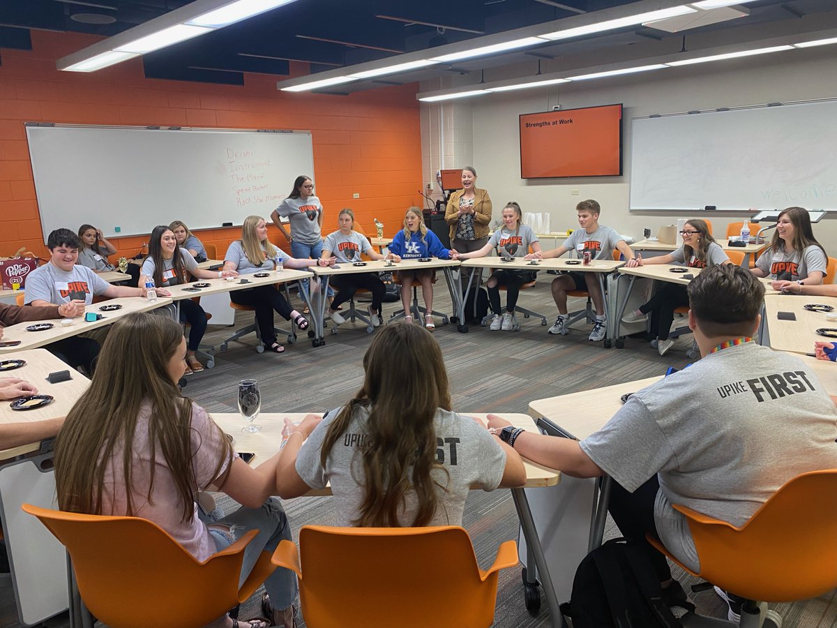 CEC_KY's tweet photo. UPike's Summer Bridge director Stephanie Stiltner says, "We tried to remove the question marks,” for first-year students. ✅Early start on coursework ✅Financial aid advising ✅Mental wellness ✅Campus exploration ✅Community service! #KYSummerBridge @CPENews @cpepres @upikebears https://t.co/Dr0MM8cCoZ