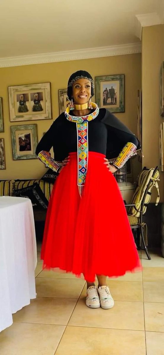 The African Royal Families on X: "#southafrica HRH Princess Ntombizosuthu  KaZwelithini Duma of Zulu Kingdom, South Africa Daughter of late HM King  Goodwill Zwelithini and Queen Sibongile Dlamini Zulu of KwaKhethomthandayo  palace https://t.co ...