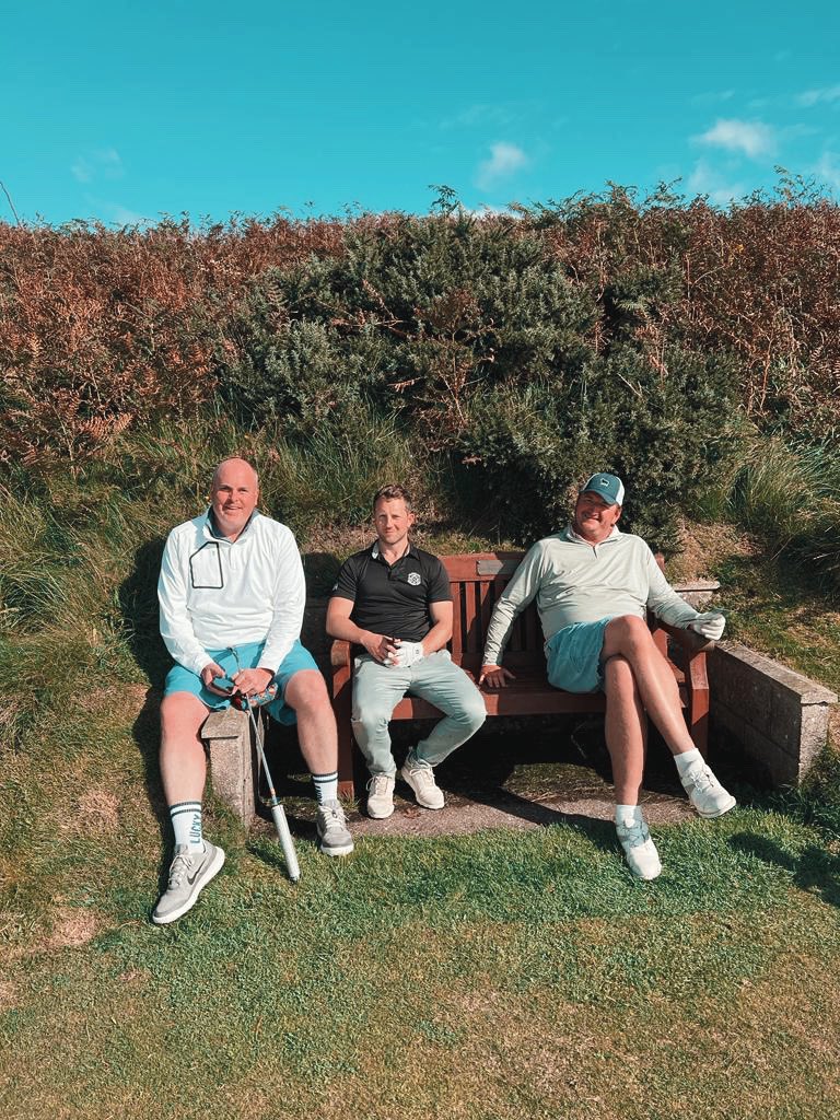 tommyains's tweet photo. @NoLayingUp The very same bench at #Dunaverty last Saturday… amazing documentary @NoLayingUp @JimHHartsell @TronCarterNLU 👏👏👏. Looking forward to reading the book #WhenRevelationComes.

🏴󠁧󠁢󠁳󠁣󠁴󠁿 @machgolf @MachDunes @ShiskineGolf @CarradaleGolf ⛳️ https://t.co/GeKTiV53Ep