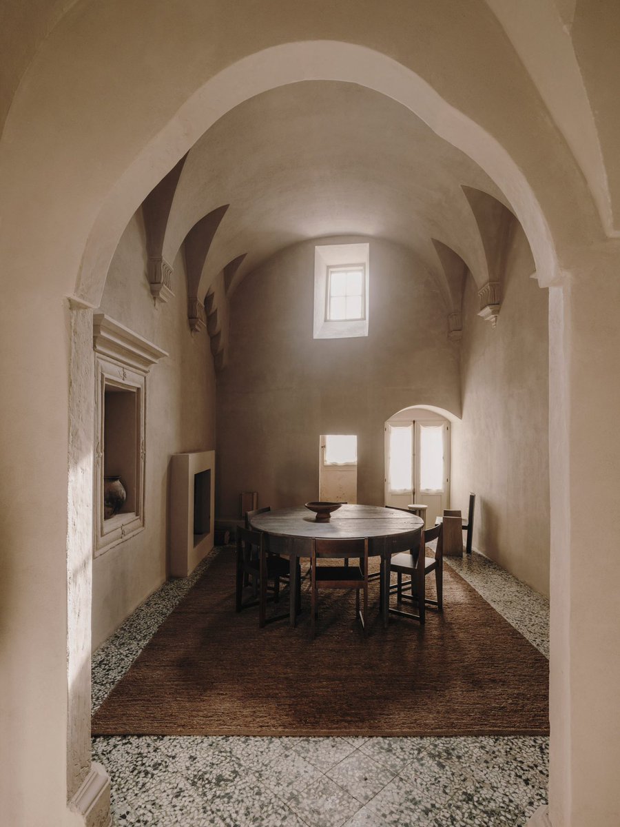 NATALIALABEL's tweet photo. So many charming details about this 17th century palazzotto in Puglia, Italy. https://t.co/VCWdtR1B7T