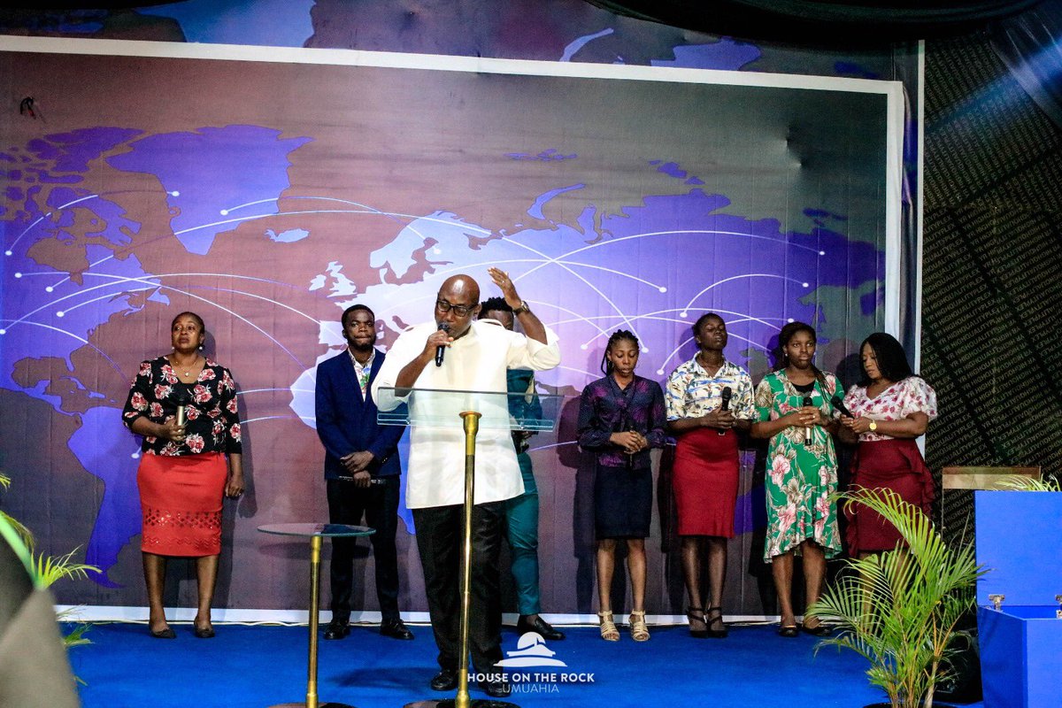 hotrumuahia1's tweet photo. |OPENING PRAYER|
Father we bless your holy name, thank you because you are the beginning and the end.
Father we hand over this service to you and we pray that our pastor is strengthened. In Jesus name
Amen.
#openingprayer
#midweekservice
#Codep23
#Hotronline
#Hotr https://t.co/LmpvgfgVI1