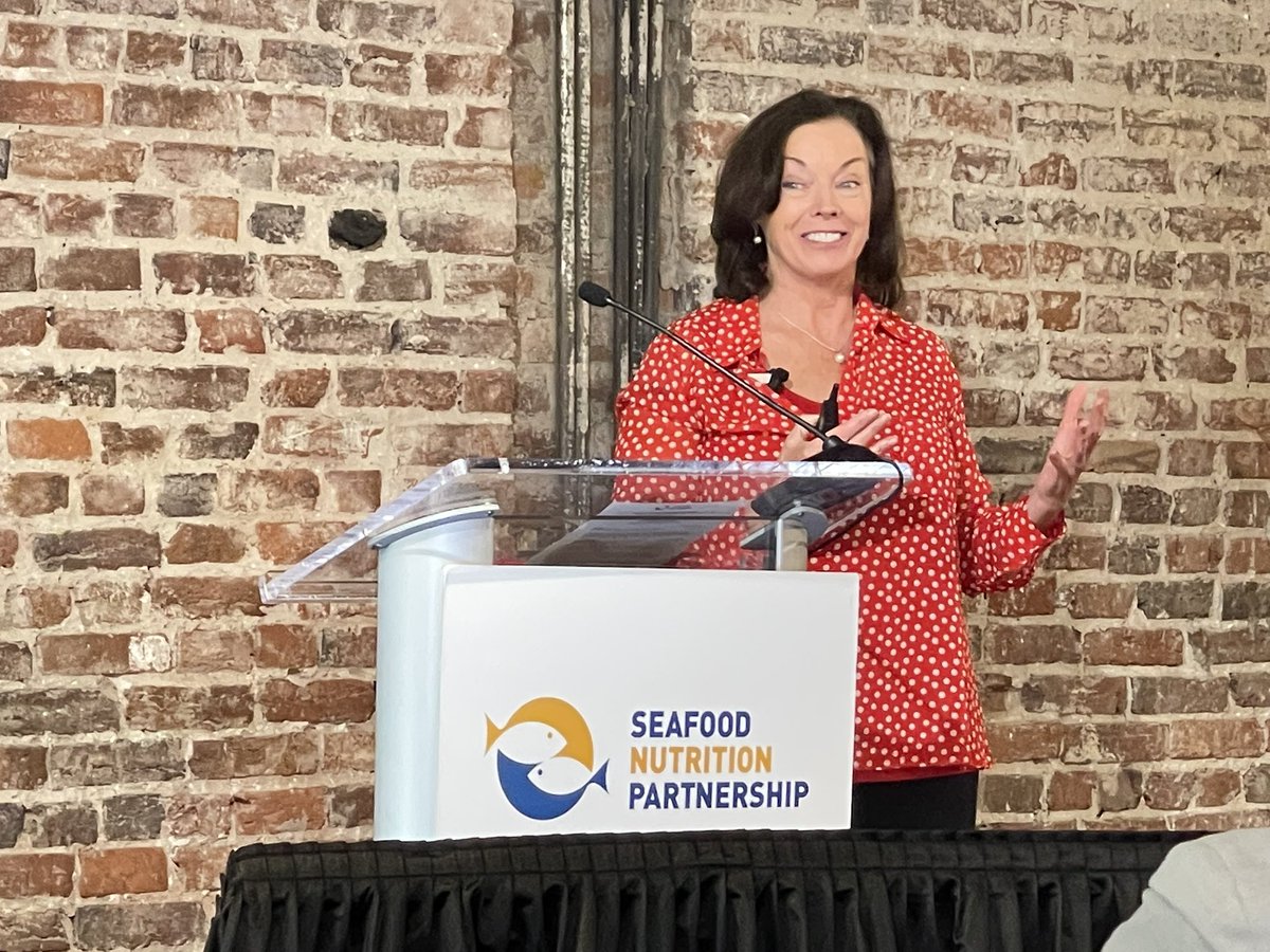SNP’s VP of Marketing & Comms Sandy Crowley unveils the national seafood promotion campaign, Fall in Love With Seafood, at #SOSS2023. 

#seafood #seafoodnutrition #Seafood4Health #Seafood2xWk