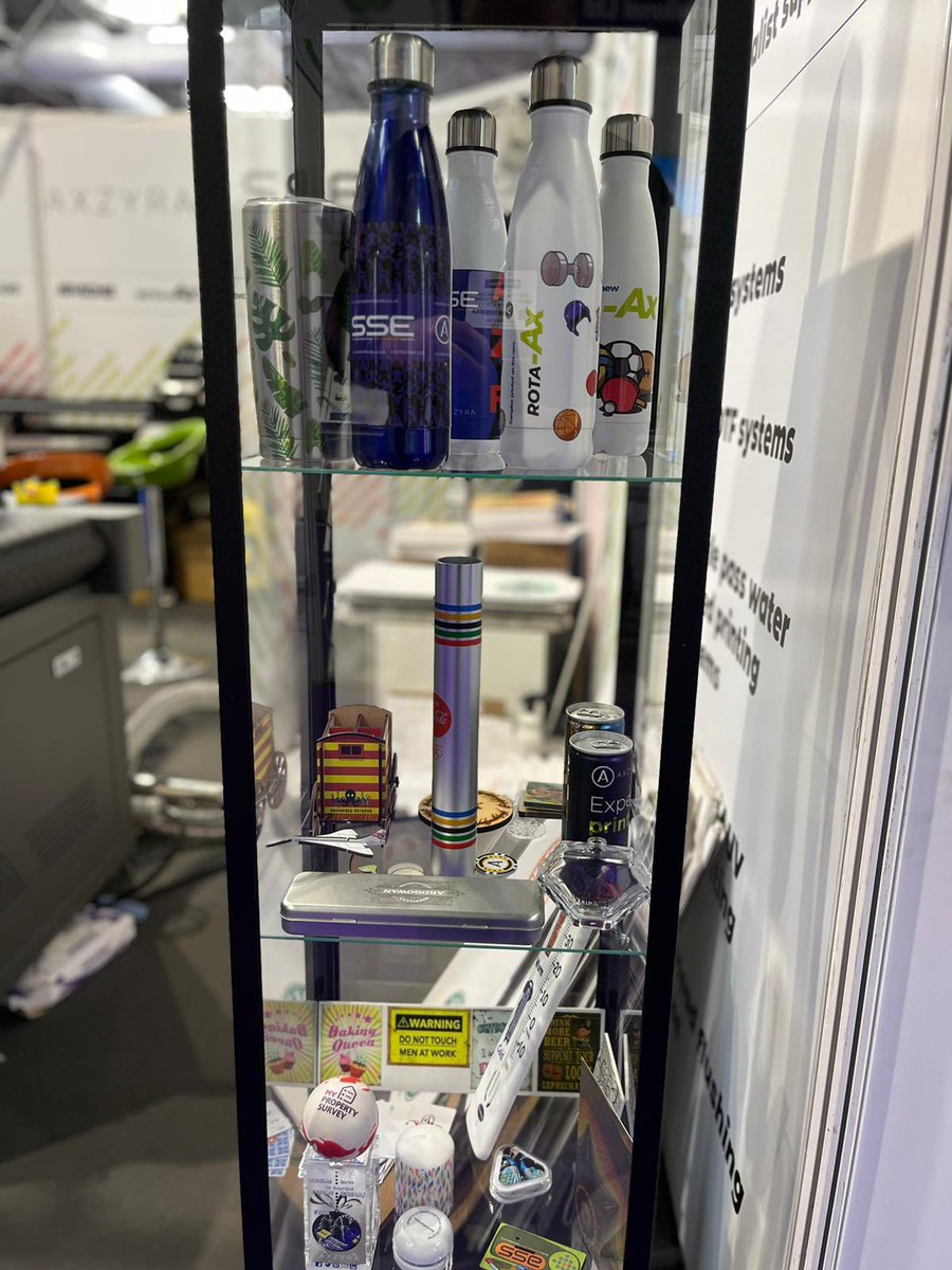 axzyra's tweet photo. And in the blink of an eye, three great days at @theprintshow are done. Amazing, our biggest and best. What a debut for our Ax-Ultra print machine. Great teaming up in the stand with @PrintingEquip this year https://t.co/IS62XGKjre